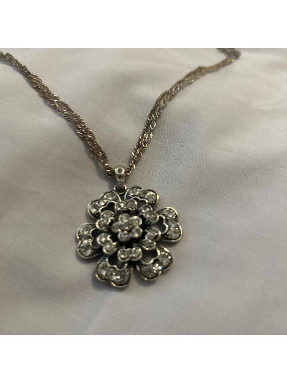 Vintage Rhinestone Flower Pendant Necklace Long 20” Office Night Out